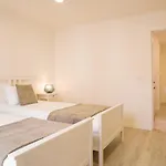 South Shore 2 - Jacuzzi - Host & Chill * São Roque