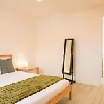 South Shore 2 - Jacuzzi - Host & Chill São Roque