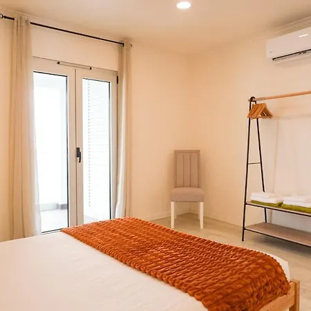 South Shore 2 - Host & Chill *