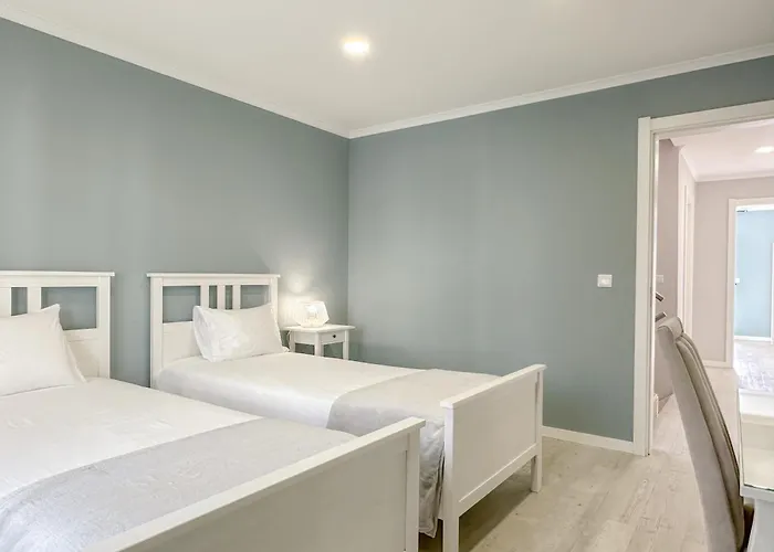 South Shore 2 - Host & Chill *