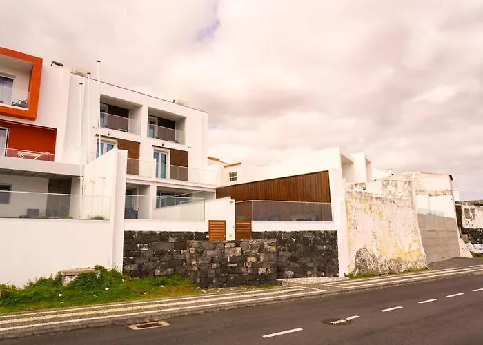 South Shore 2 - Host & Chill