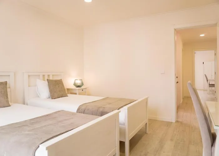 South Shore 2 - Host & Chill * São Roque