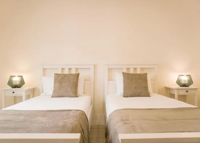 South Shore 2 - Host & Chill