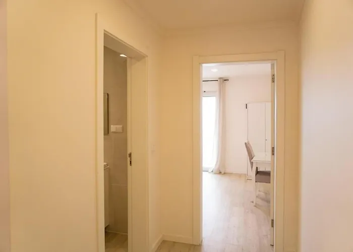 South Shore 2 - Host & Chill