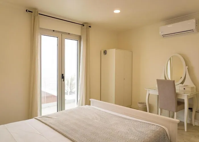 South Shore 2 - Host & Chill * São Roque