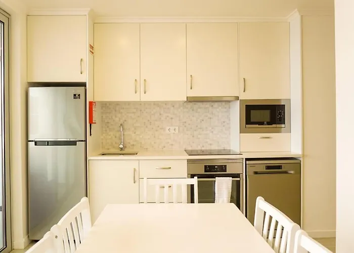 South Shore 2 - Host & Chill * São Roque